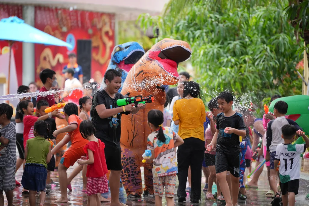 KHỞI ĐỘNG MÙA HÈ RỰC RỠ CÙNG MARIS AMAZING SUMMER 2025 2