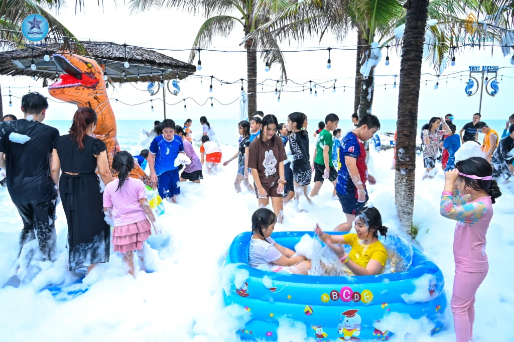 ĐẠI CHIẾN BỌT TUYẾT FOAM & FUN 4
