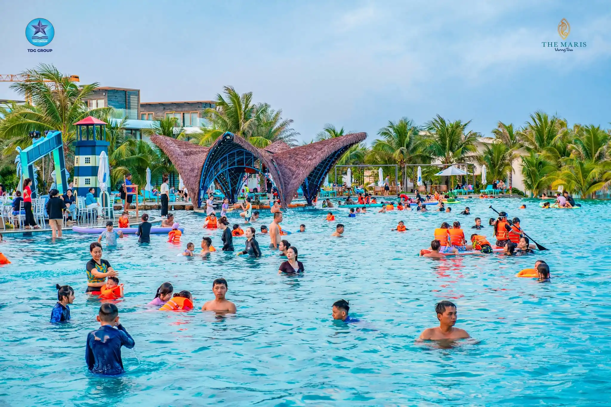 Hồ bơi vô cực The Maris Vũng Tàu view biển 2